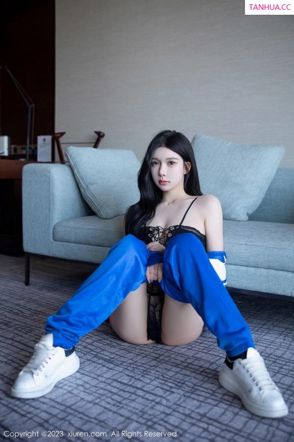   [XiuRen]高清写真图 2023.04.28 No.6660 林珊珊 运动服美腿第56张图片